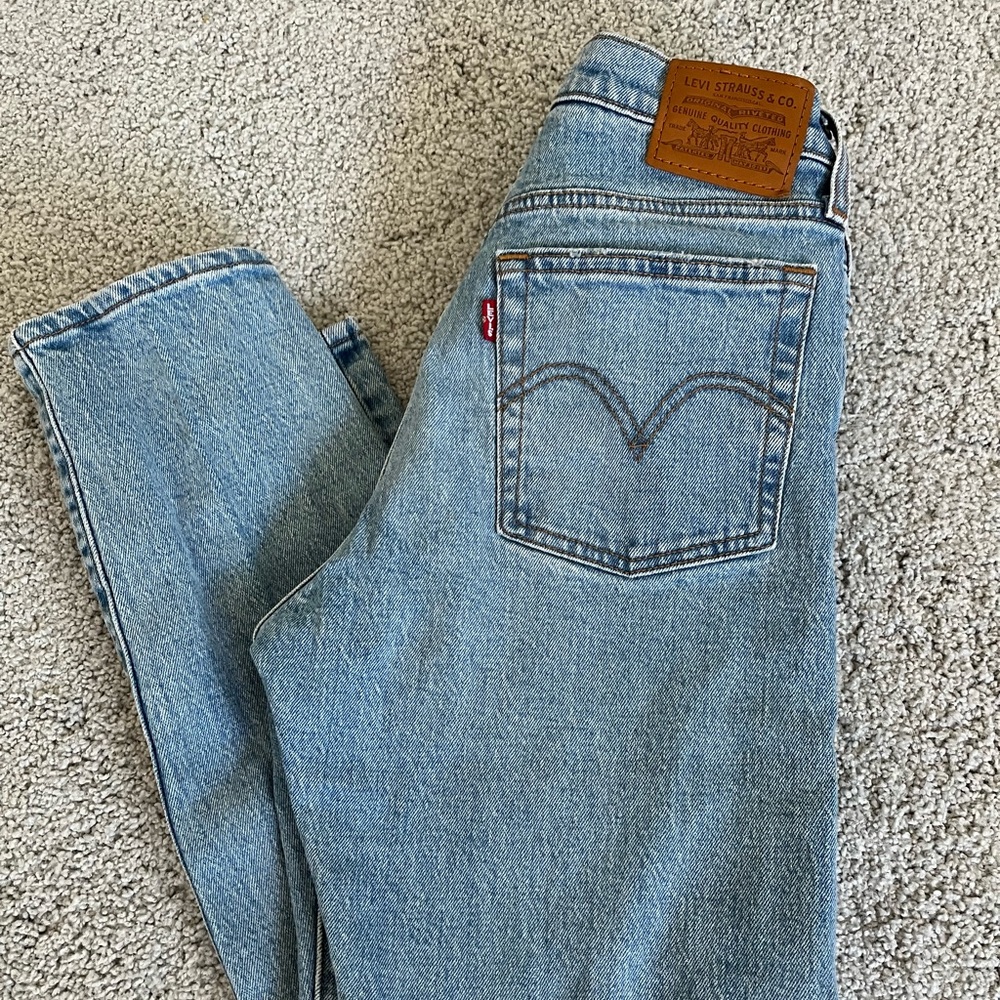 Levi’s Wedgie Jeans